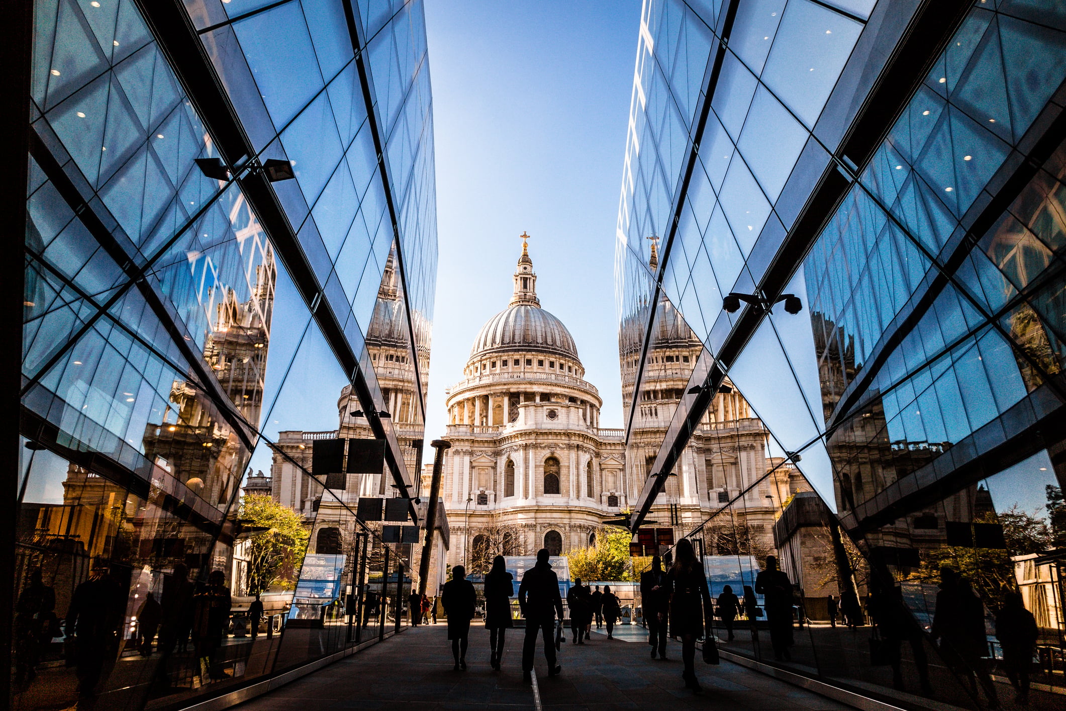 Unlocking growth: How to win with UK SMEs